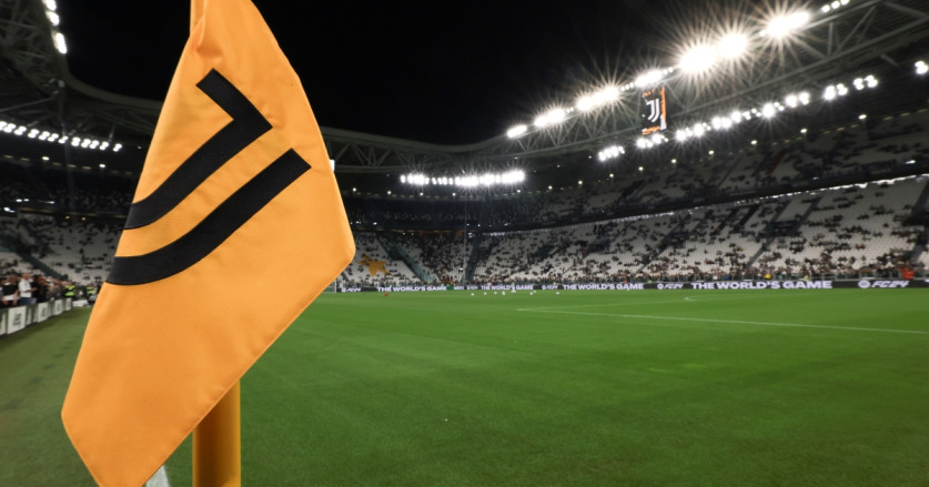 Kolaborasi Ikonik Juventus dan Giorgio Armani Hingga 2027
