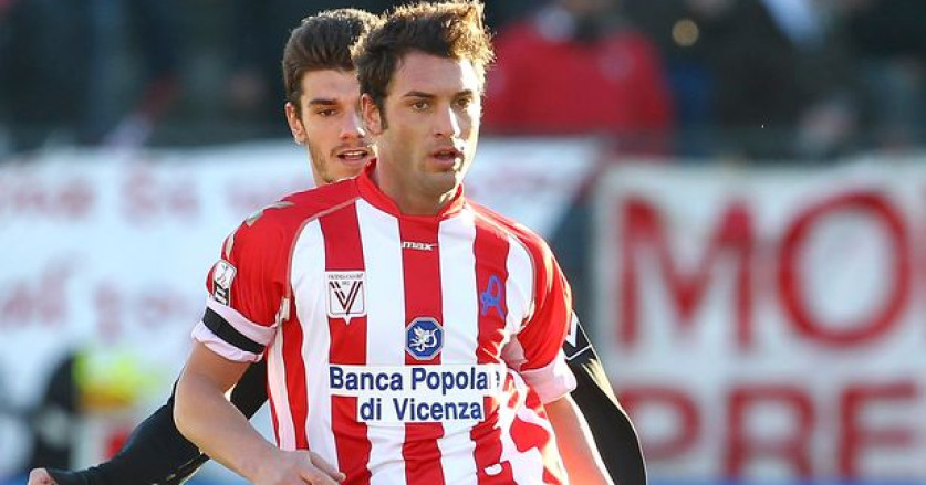 Mantan Bek Inter Milan Meninggal Dunia di Usia 39 Tahun Karena Penyakit Tak Tersembuhkan