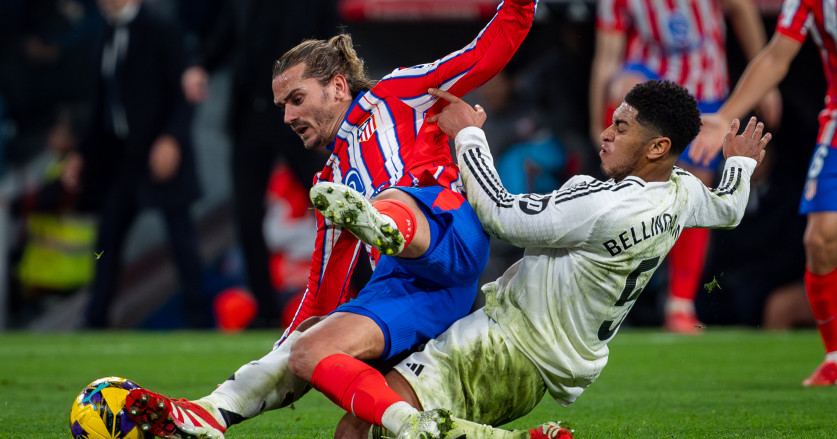 Liverpool dan Man Utd Bersaing untuk Rekrut Pemain yang Tolak Pakai Ban Kapten LGBTQ+