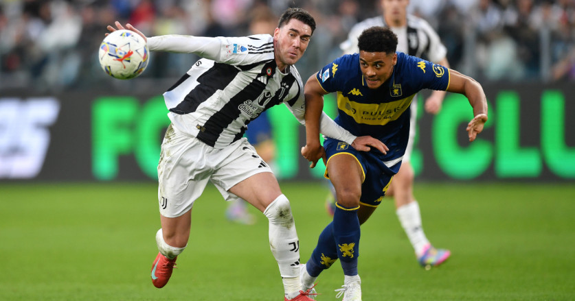 Dusan Vlahovic Menunggu Tawaran Klub Besar, Juventus Tak Mau Dia Pergi Gratis