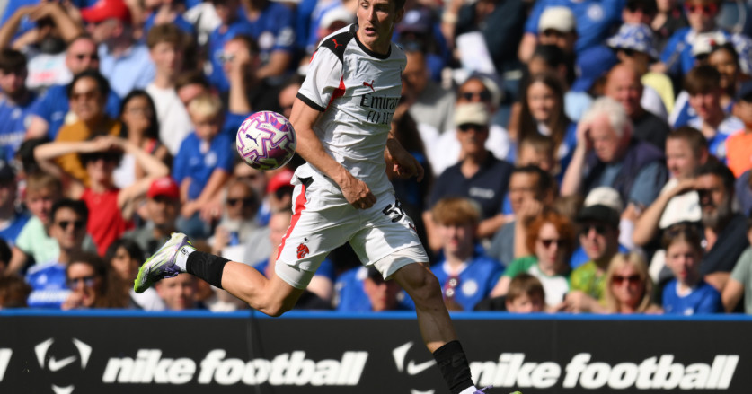 Milan Siapkan Kontrak Baru untuk Alexis Saelemaekers