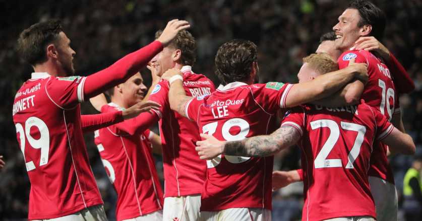 Wrexham Berusaha Gaet Pemain Liga Premier di Hari Terakhir Transfer