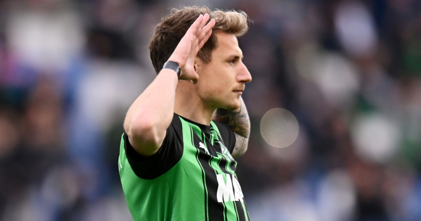 Bournemouth Tertarik pada Striker Italia Pinamonti
