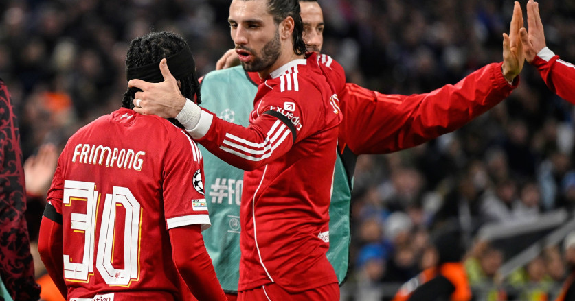 Anthony Gordon Jelaskan Perbedaan Antara Premier League dan Liga Champions