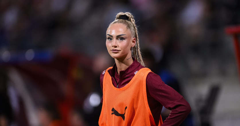 Perbedaan Gaji Besar antara Sepak Bola Wanita dan Pria