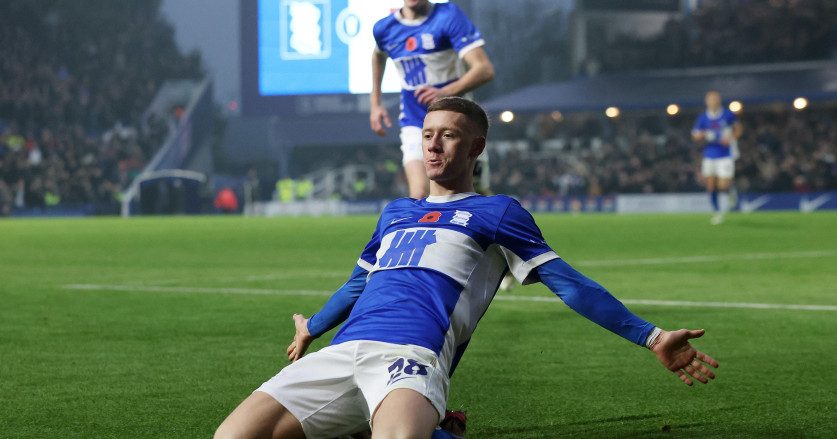 Sunderland Resmi Rekrut Pemain Pertama Usai Promosi ke Liga Premier