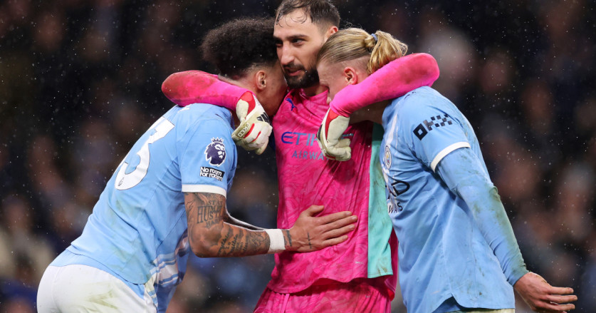 Gianluigi Donnarumma Menjadi Pahlawan Manchester City dengan Penyelamatan Krusial