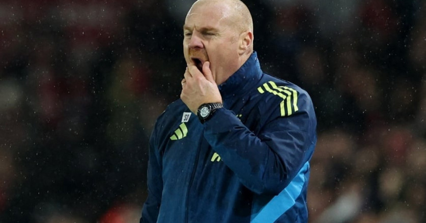 Nottingham Forest Pecat Sean Dyche, Pergantian Ketiga Musim Ini