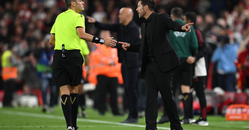 Liverpool Terancam Sanksi UEFA Usai Insiden Diego Simeone di Anfield