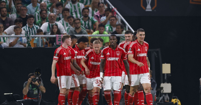 Prediksi dan Analisis Pertandingan Nottingham Forest vs Sunderland