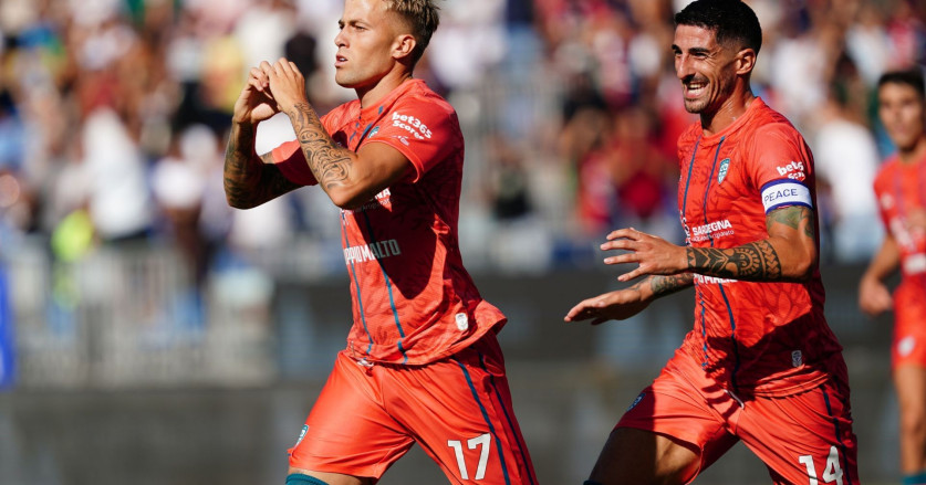 Prediksi Pertandingan Lecce vs Cagliari | 19 September 2025