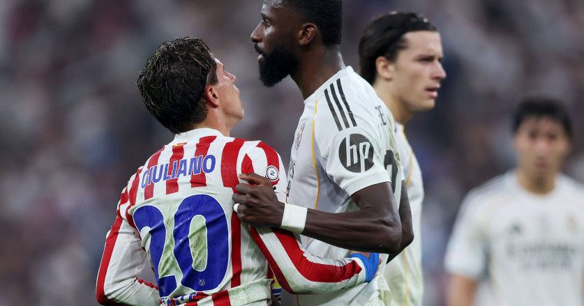 Tiga Klub Liga Premier Incar Bek Real Madrid