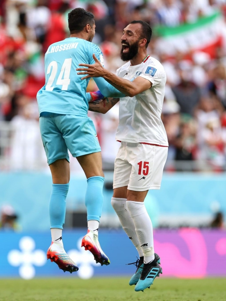 Timnas Iran menutup pertandingan melawan Timnas Inggris dengan kekalahan 2-6.