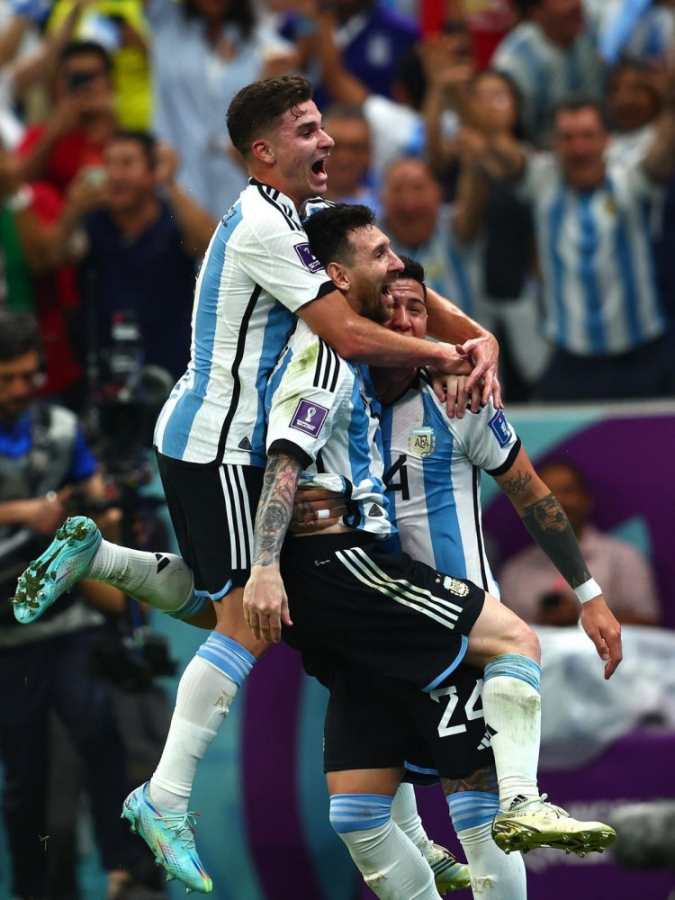 Messi dkk berhasil mengamankan pertandingan melawan Meksiko (27/11/2022) dengan skor 2-0.